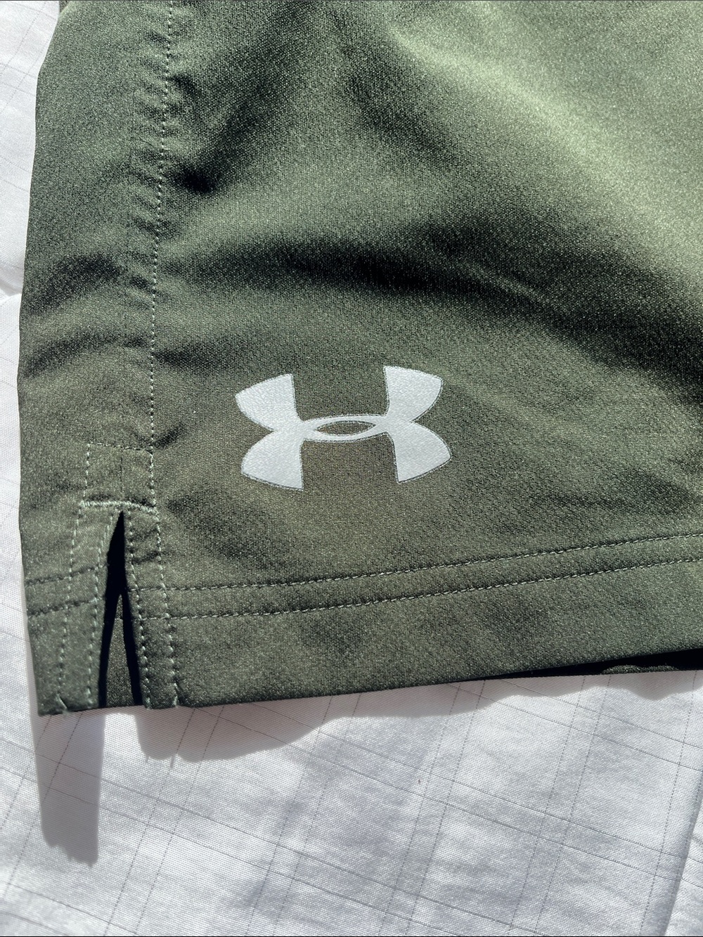 Under Armour shorts - size M